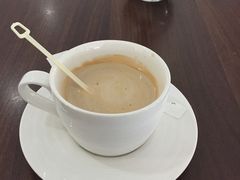 -上海星瀚奔驰4S店(红柳路店)