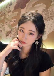 -红馆妆造(中央大街店)