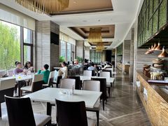 -南阳建业森林半岛假日酒店