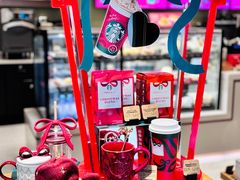 -星巴克臻选(上海中环广场2F店)