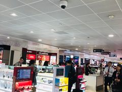 -日上免税行(浦东机场五店)
