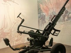 -轻武器博物馆
