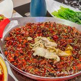 吃完水煮鱼回家，被夸了一路～