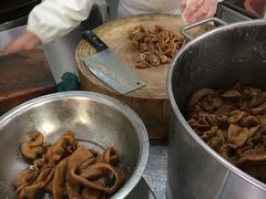 -谢记素红大肠店(新民路店)