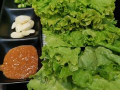 -臻牛烤肉