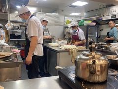 -老西白点心店