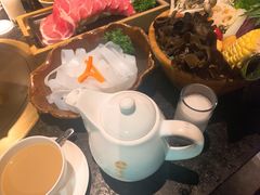 -湊湊火锅·茶憩(新中关购物中心店)