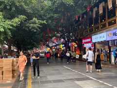 -八一路好吃街(雨田商务大厦店)