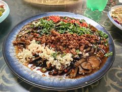 -一口猪海鲜浑锅·东北家常菜