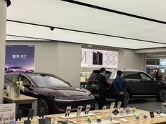 -华为智能生活馆(上海中山公园龙之梦)