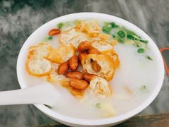 艇仔粥-穗银肠粉店(东川路店)