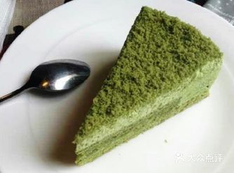 大家都喜欢吃清新爽口抹茶蛋糕，这里有抹茶蛋糕的简单做法
