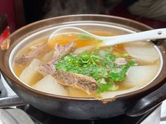 -炆艺乳鸽·煲仔饭大排档(望京来广营店)