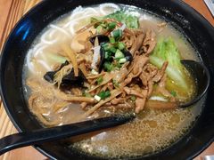 -老妈米线(港龙店)