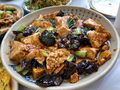 -何适山庄 ·可团建(水长城P2停车场店)