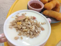 水果麦片酸奶-嗨皮儿·现蒸面皮(抄纸巷店)