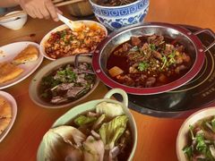 -大众跷脚牛肉馆·非遗传承单位(峨眉山店)