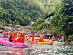 -安吉龙王山峡谷漂流