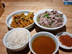 -全牛匠·乐山跷脚牛肉(新中关店)