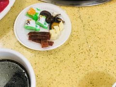 -东巴谷野生菌火锅餐厅