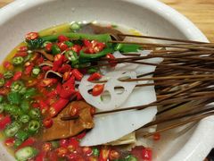 -嘉州叶婆婆钵钵鸡(建设路店)