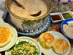 -蒙亨·手把肉·蒙古包文化主题餐厅(天恒广场店)