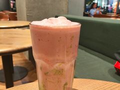 草莓酸奶-Wagas沃歌斯(正大乐城店)