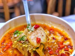 -大食代美食广场(上海中心店)