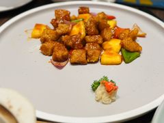 酸甜菠萝咕噜肉-佘山世茂艾美·御珍轩中餐厅