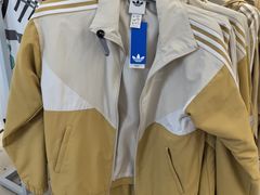-首创奥特莱斯(西安店)