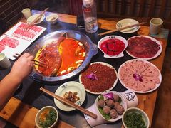 成都酥肉-大龙辣火锅·龙虾·烧烤(湖滨新天地店)