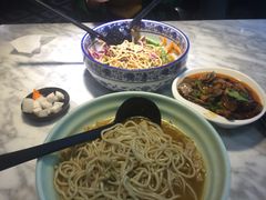 -轻捞慢起面馆(新世界百货店)