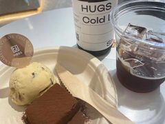 -HUGS coffee(东区店)