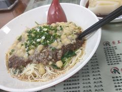 -杨大叔爱面子·四川小吃(岗头店)