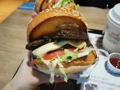 波特菇牛肉特堡-The Habit Burger Grill 哈比特汉堡(复兴soho店)