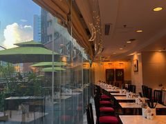 -深圳富苑皇冠假日套房酒店