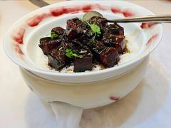 黑松露酱烧肉配泰国米饭-九福楼大酒店