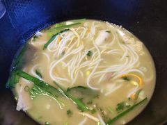 -勺子米线·云南传统小吃市集(四方街店)