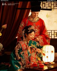 -雪中彩影婚纱摄影·微光艺术中心