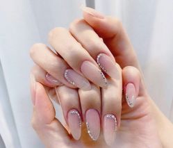 -花系美·美甲美睫精品店
