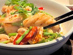 -大头虾越式风味餐厅(光明广场店)