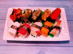 寿司经典拼盘-酉泽屋刺身三文鱼寿司主题餐厅(望馨商业中心店)