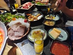 -湊湊火锅·茶憩(新中关购物中心店)