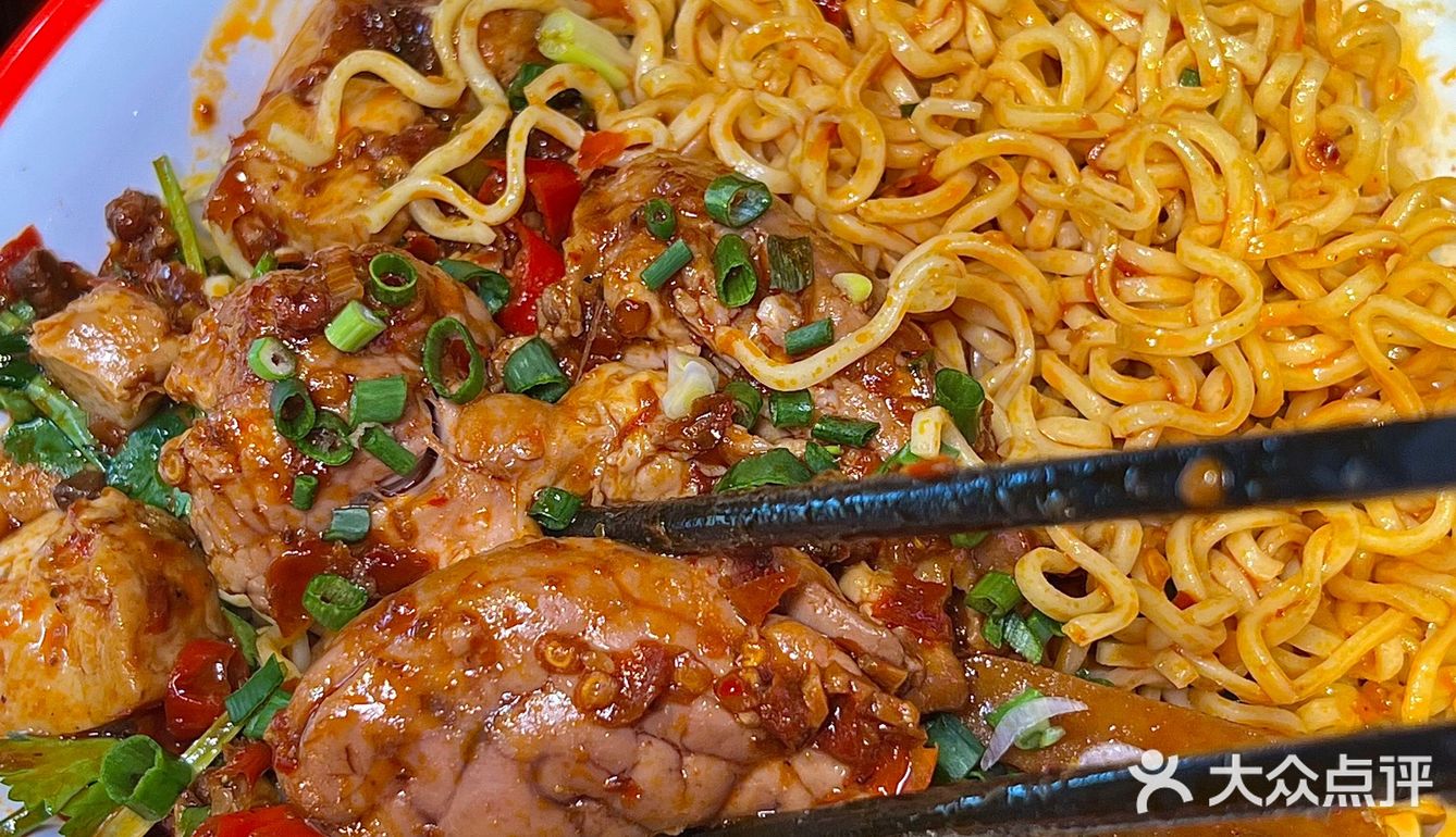 深夜食堂の扫地僧！宵夜被李氏承包了！