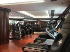 -富力丽思卡尔顿酒店健身中心