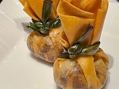 酥炸糯米馄饨-杭州西子湖四季酒店·金沙厅