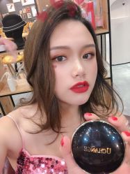 -onlygirl摄影美学馆高端定制(江滩店)