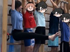 -梦翔龙湖滟澜山游泳俱乐部