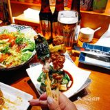 火長·鳥耕作这家日料店的燒鳥肉串和啤酒太搭了