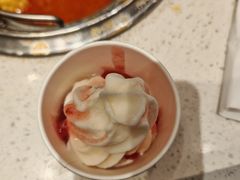 -龍歌自助小火锅(市南金茂湾店)